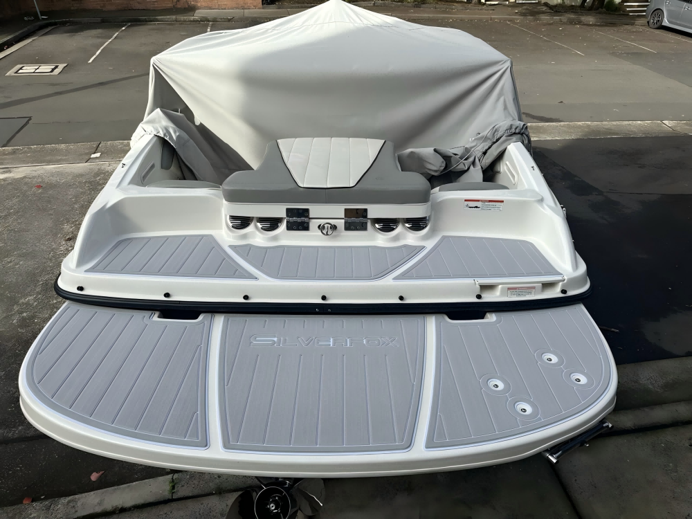 2012 Bayliner 185 Bowrider – Custom EVA Foam Marine Flooring Kit