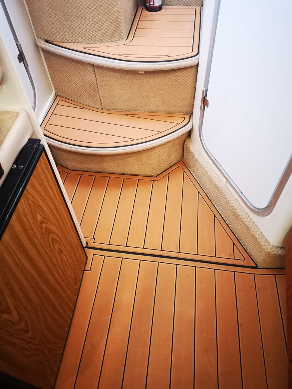 2003 Bayliner 2855 – Custom EVA Foam Marine Flooring Kit