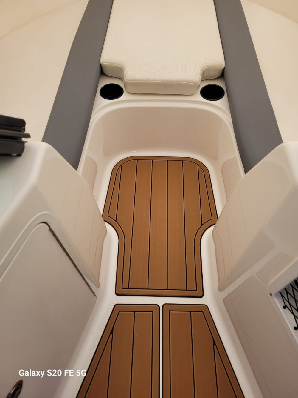 2019 Bayliner E7 – Custom EVA Foam Marine Flooring Kit