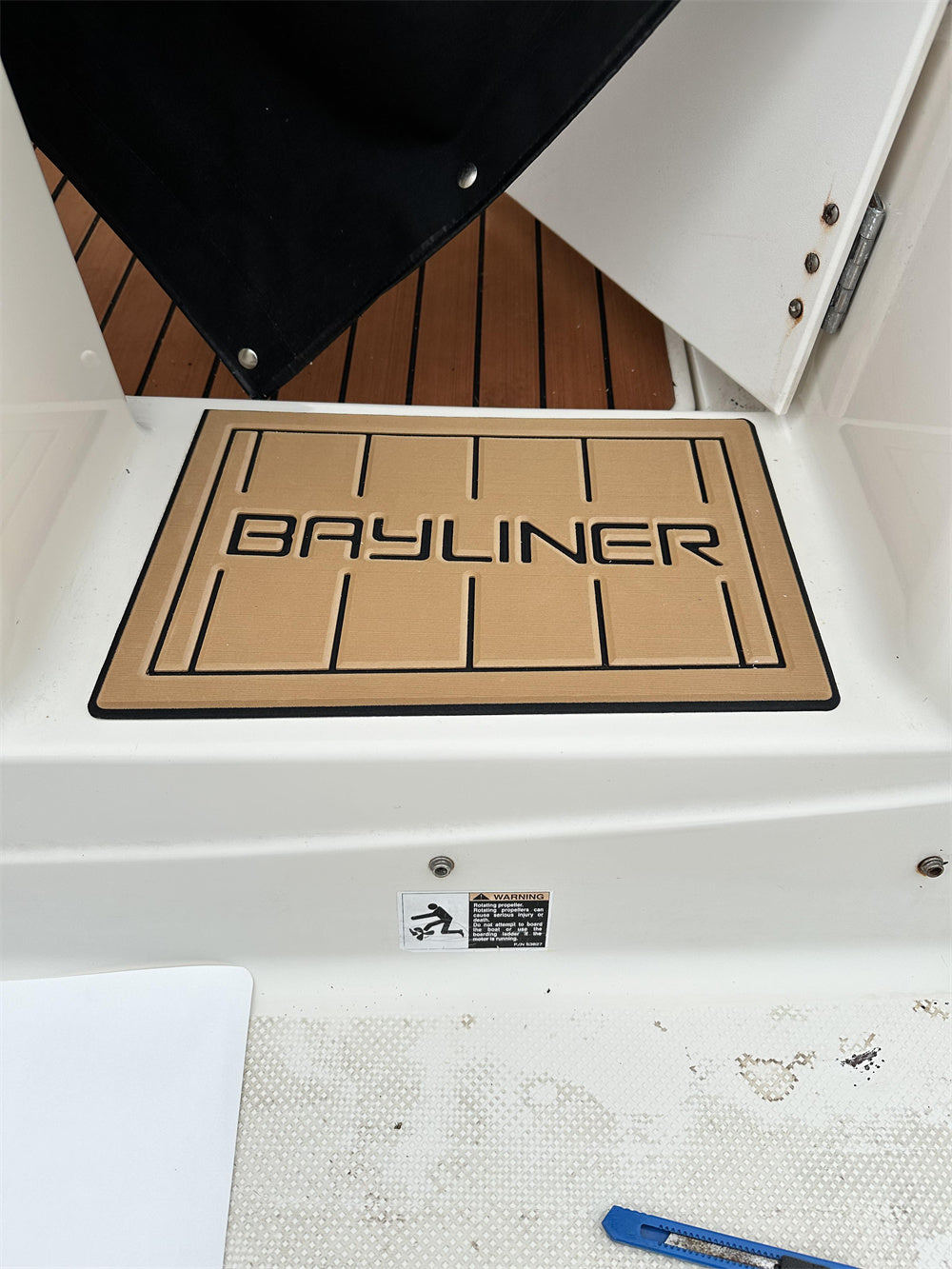 1995 Bayliner 2355 – Custom EVA Foam Marine Flooring Kit