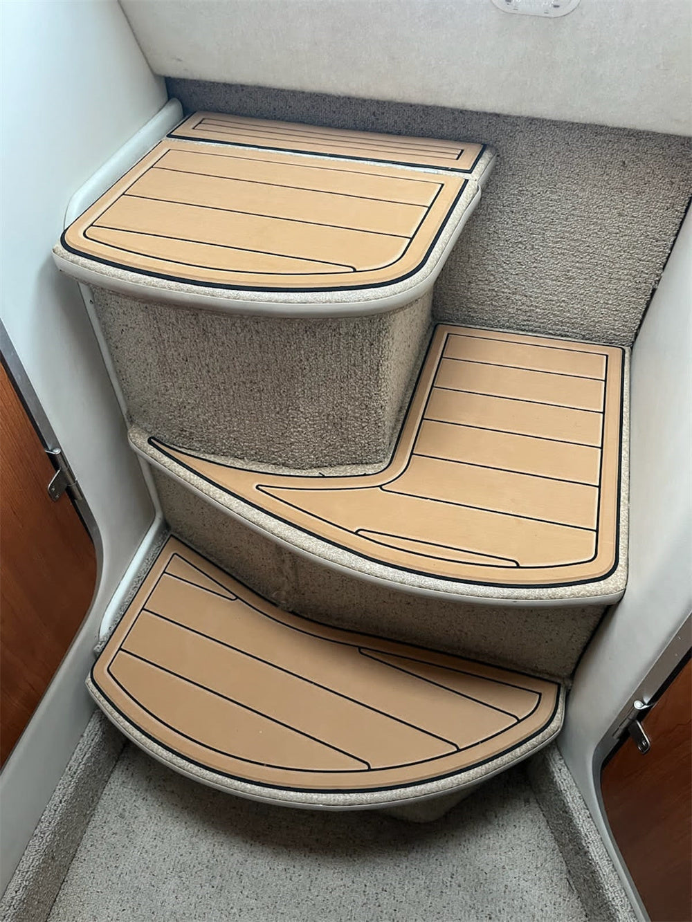 Bayliner 2855 – Custom EVA Foam Marine Flooring Kit